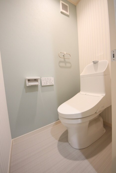 物件内観写真14　(トイレ)