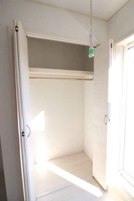 物件内観写真18　(収納)