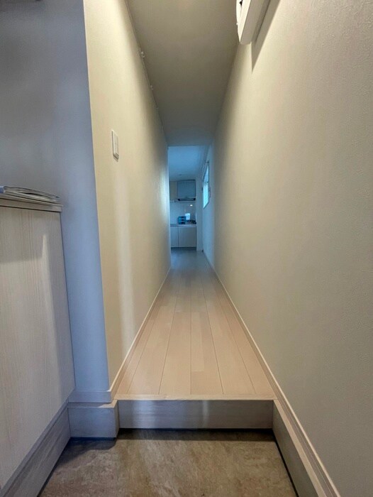 物件内観写真16　(廊下)