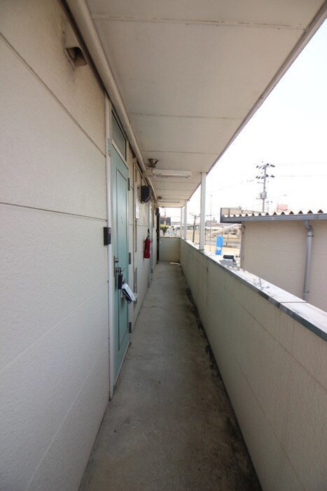 物件外観写真4　(エントランス部分)