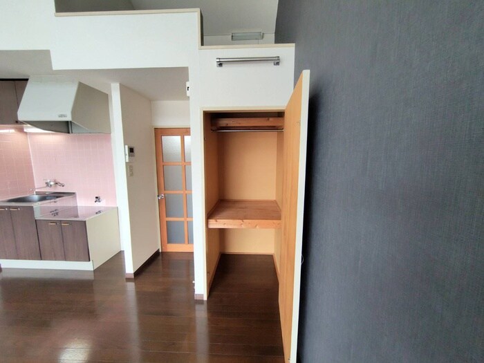 物件内観写真13　(収納)