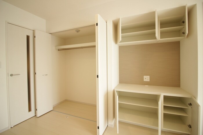 物件内観写真10　(収納)