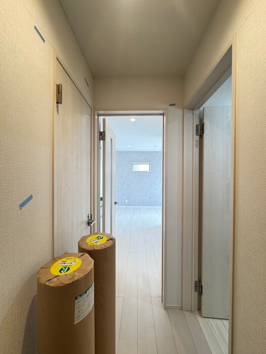 物件内観写真21　(廊下)