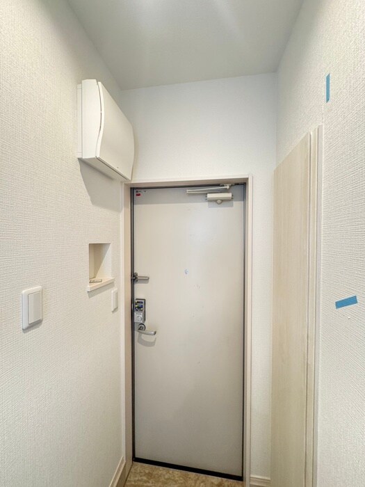 物件内観写真22　(玄関)