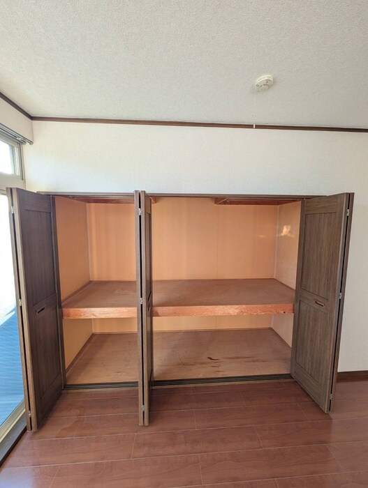 物件内観写真6　(収納)