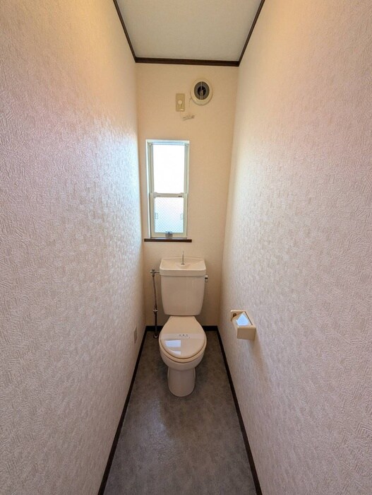 物件内観写真11　(トイレ)