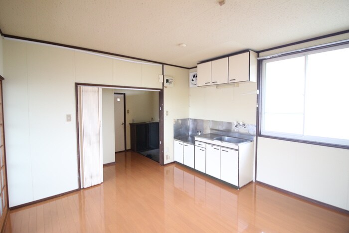 物件内観写真8　(居室)