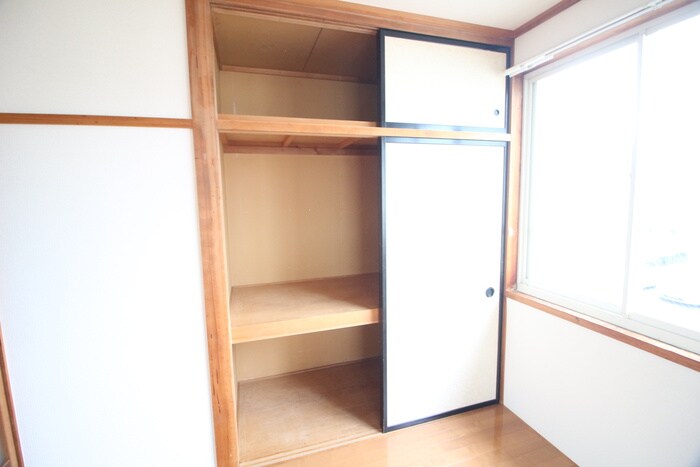 物件内観写真16　(収納)