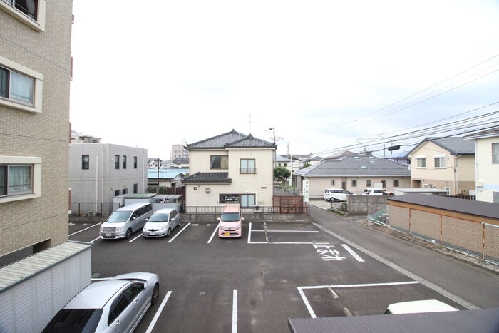 物件内観写真22　(室内からの展望)