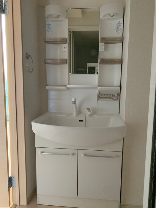 物件内観写真11　(洗面)