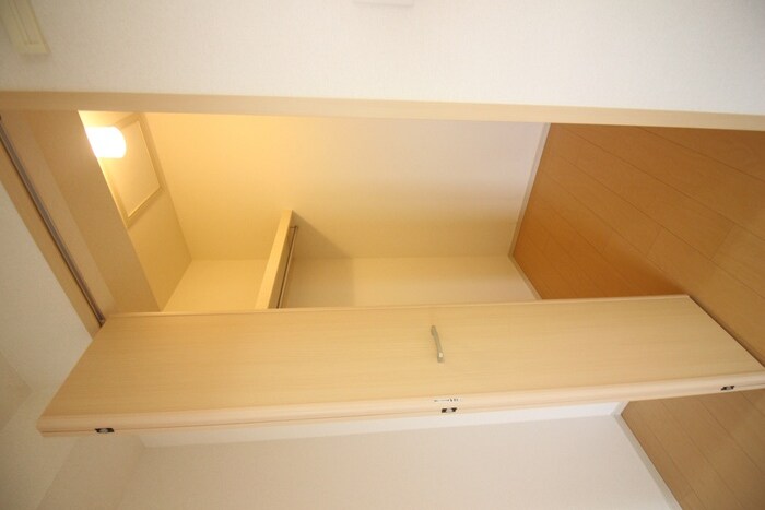 物件内観写真13　(収納)