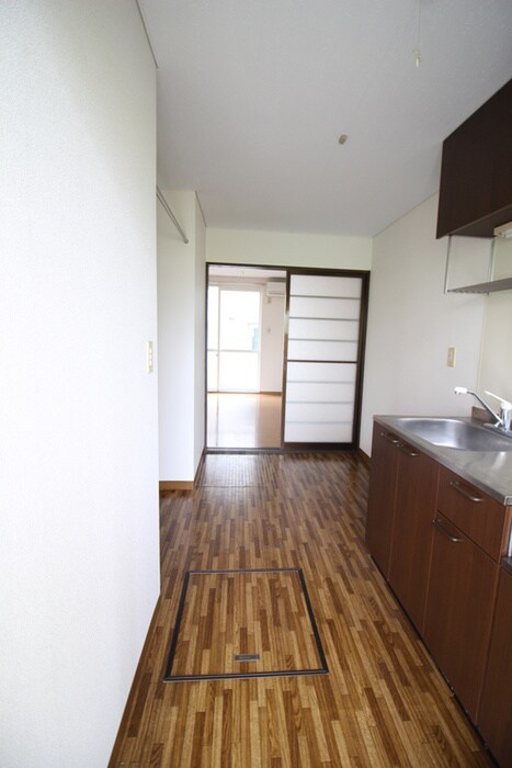 物件内観写真15　(廊下)