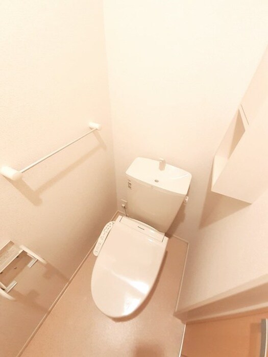 物件内観写真12　(トイレ)