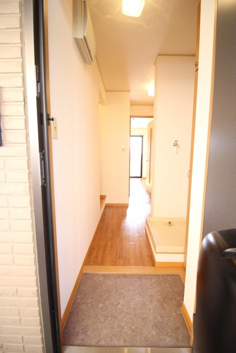 物件内観写真19　(玄関)