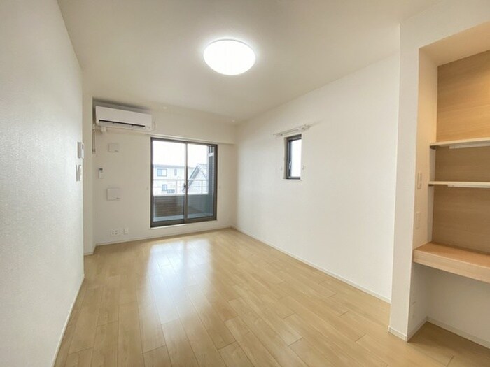 物件内観写真4　(居室)