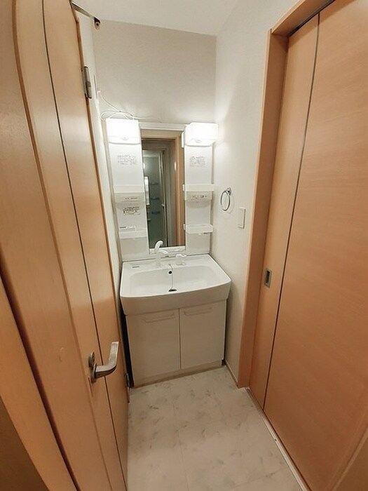 物件内観写真10　(洗面)