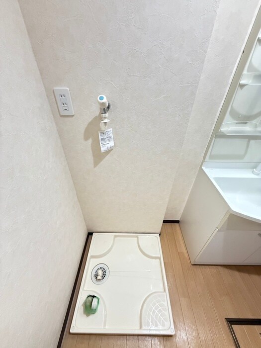 物件内観写真11　(洗濯機置場)