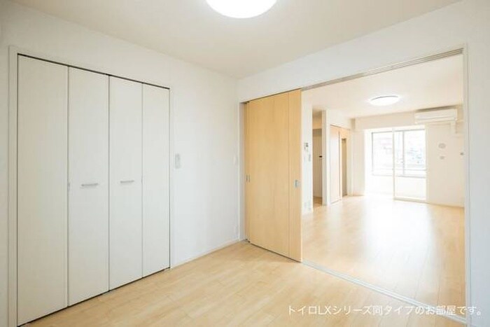 物件内観写真5　(居室)