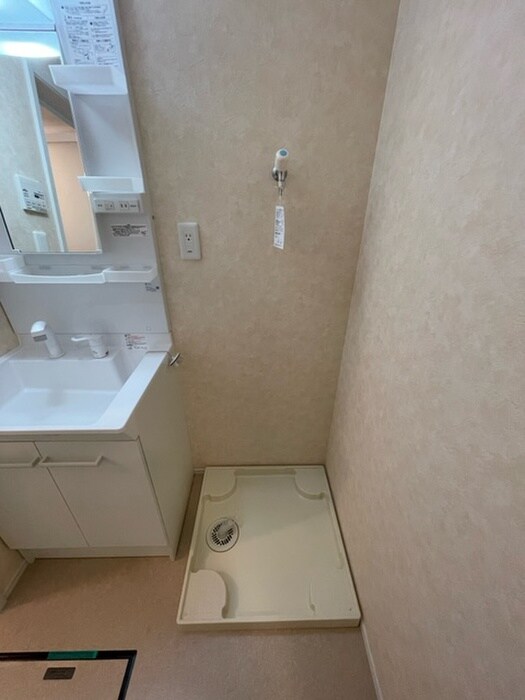 物件内観写真13　(洗濯機置場)