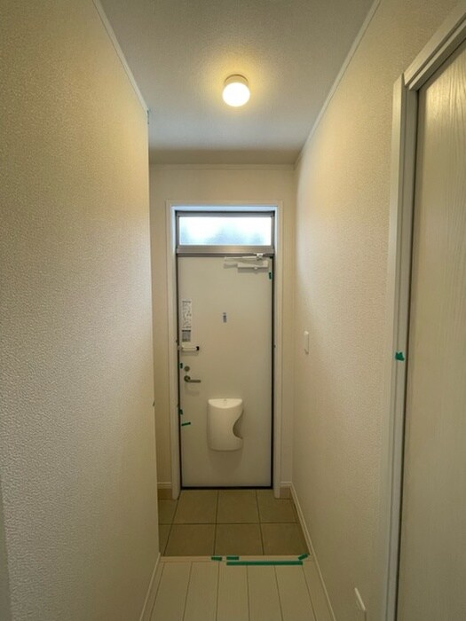 物件内観写真14　(玄関)