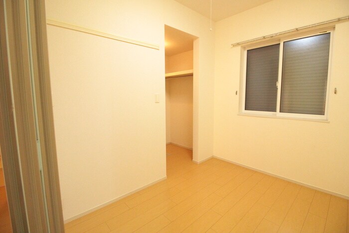 物件内観写真9　(居室)