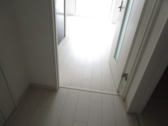 物件内観写真20　(廊下)