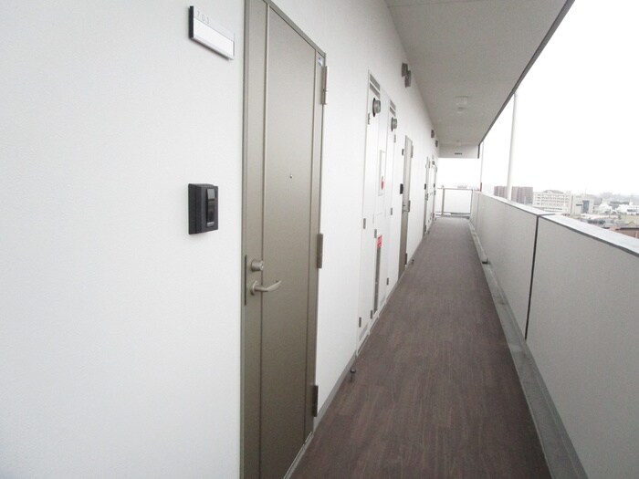 物件内観写真22　(玄関)