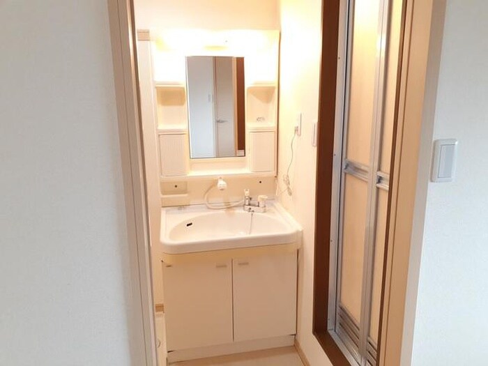 物件内観写真9　(洗面)