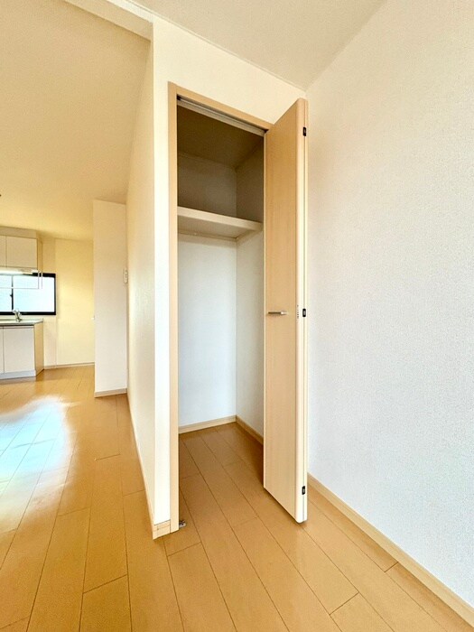 物件内観写真9　(収納)