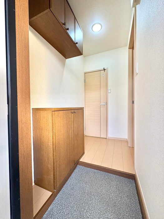 物件内観写真14　(廊下)