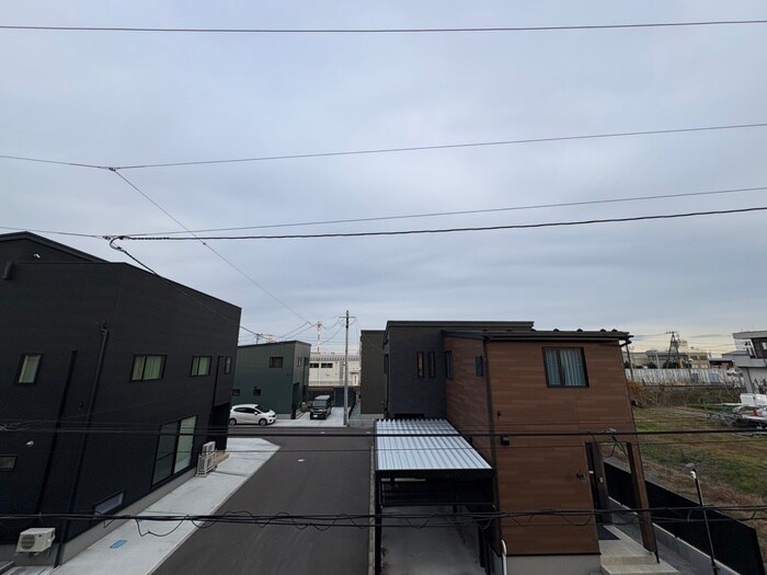 物件内観写真18　(室内からの展望)