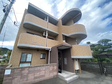 ベルブラン船岡外観写真