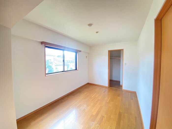 物件内観写真9　(居室)