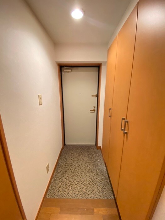 物件内観写真16　(玄関)