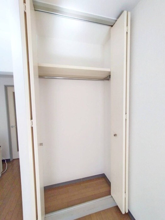 物件内観写真12　(収納)