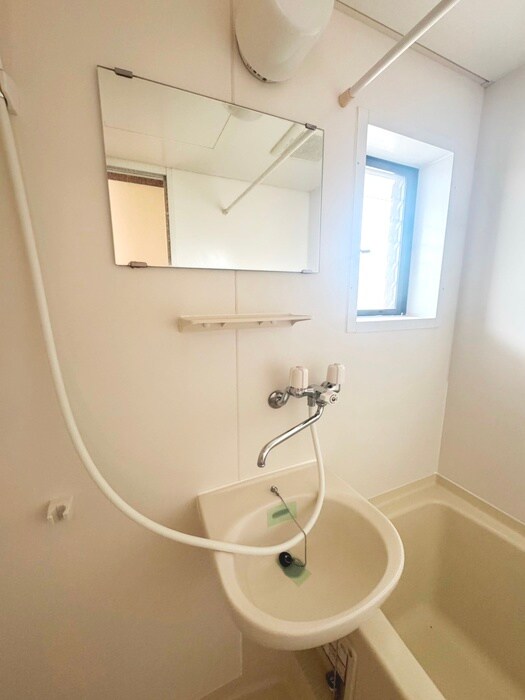 物件内観写真11　(洗面)