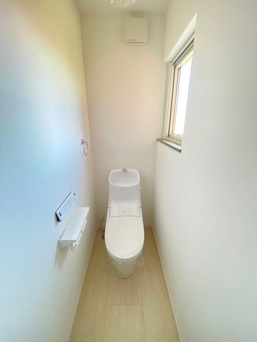 物件内観写真14　(トイレ)