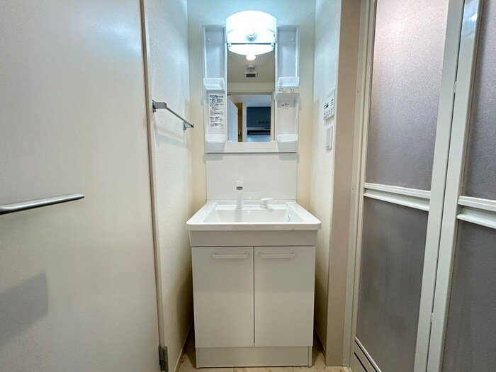 物件内観写真12　(洗面)