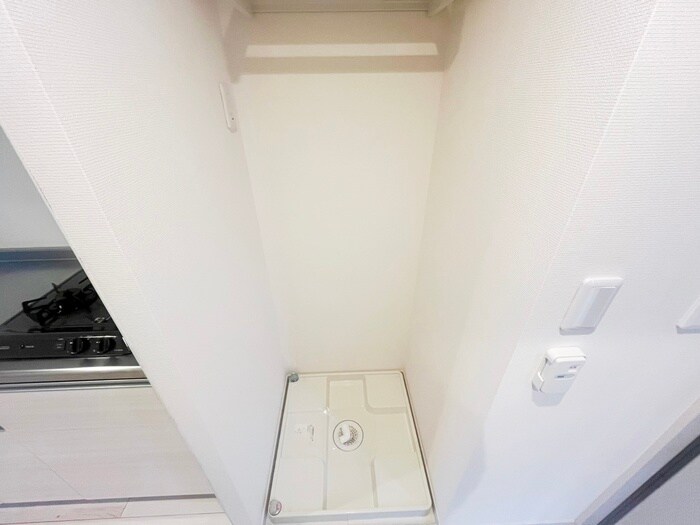物件内観写真13　(洗濯機置場)