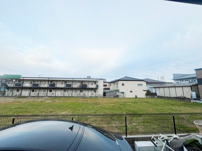 物件内観写真16　(室内からの展望)