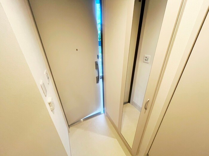 物件内観写真22　(玄関)