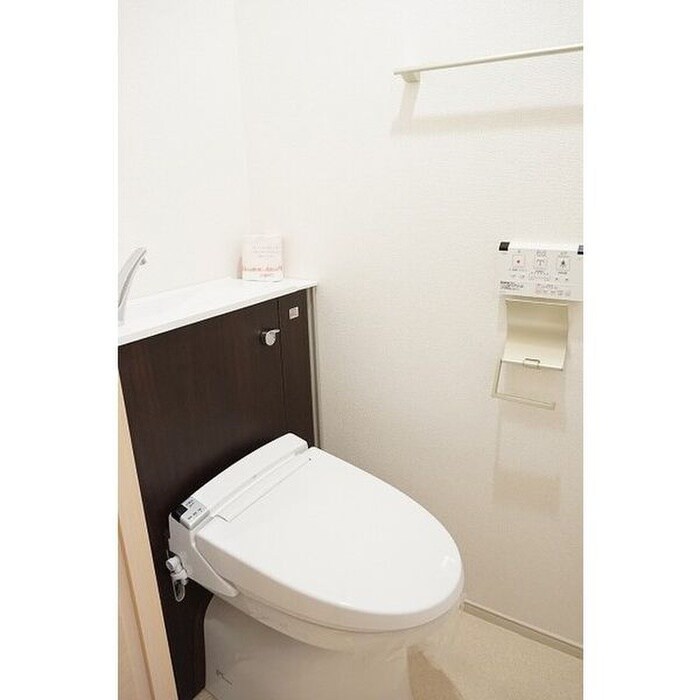 物件内観写真10　(トイレ)