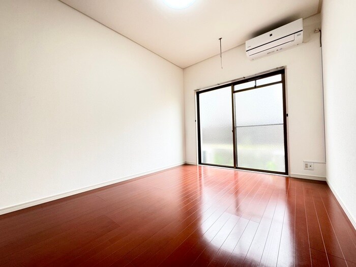 物件内観写真11　(居室)