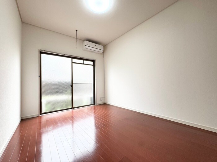 物件内観写真12　(居室)