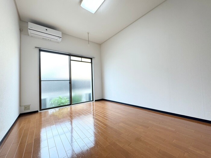 物件内観写真12　(居室)