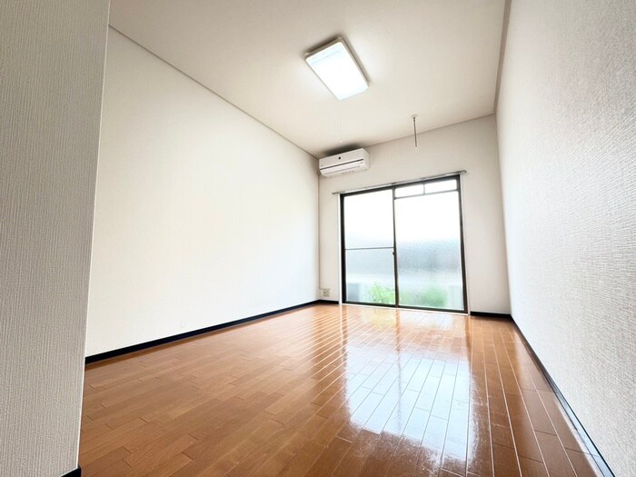 物件内観写真15　(居室)