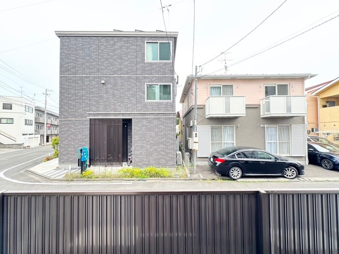 物件内観写真16　(室内からの展望)