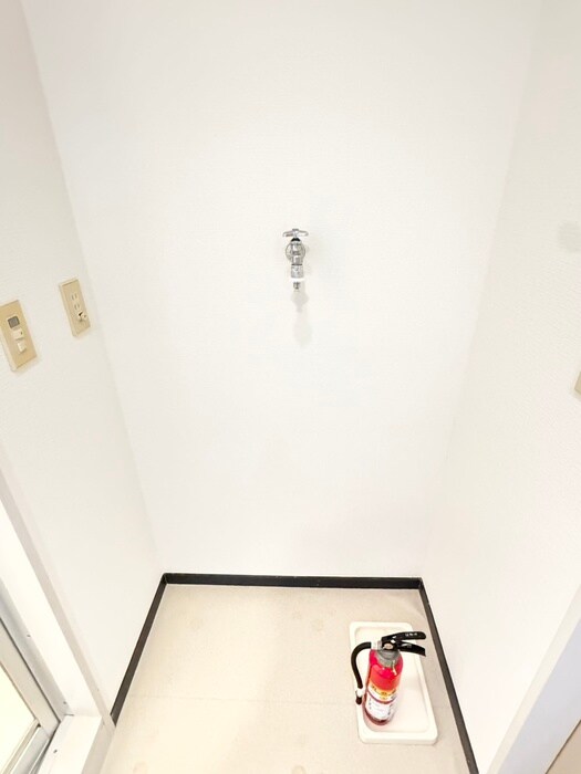 物件内観写真22　(洗濯機置場)