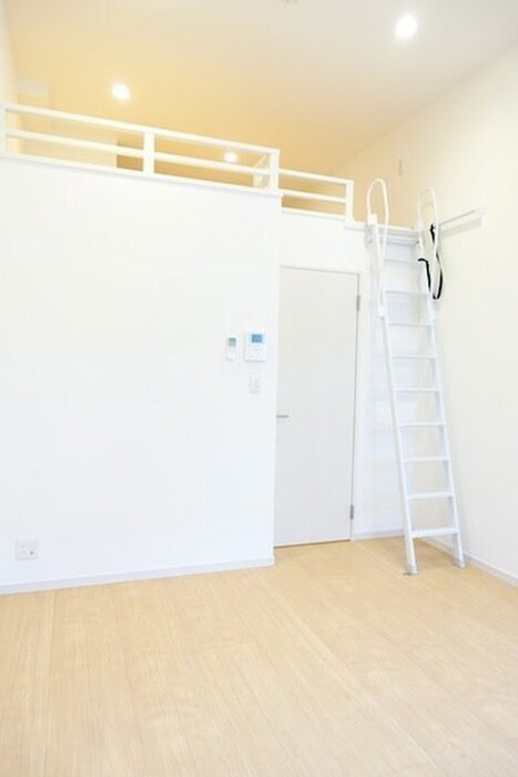 物件内観写真3　(居室)