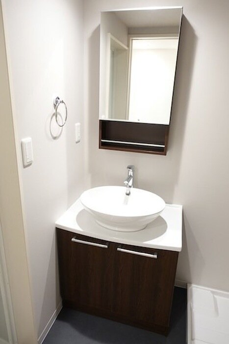 物件内観写真8　(洗面)